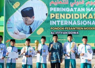 Pondok Pesantren Modern Al-Fityan Gowa Peringati Hari Pendidikan Internasional