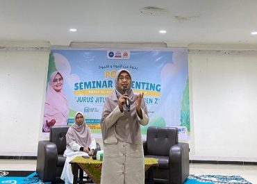 Seminar Parenting "Jurus Jitu Menghadapi Gen Z" Sukses Digelar SMP Al-Fityan Medan