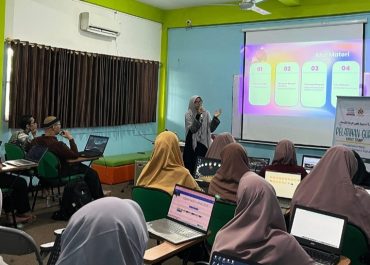 Guru SMP Al-Fityan Medan Upgrade Skill: Dari Pembelajaran Digital Hingga Tadabbur Al-Qur'an