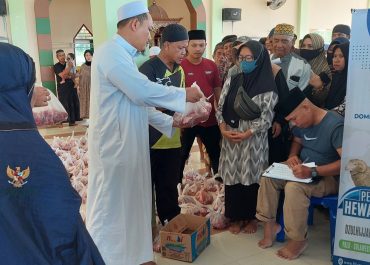 Dompet Sosial Al-Fityan Salurkan Hewan Qurban untuk 300 Keluarga di Kampung Kuwait, Palu