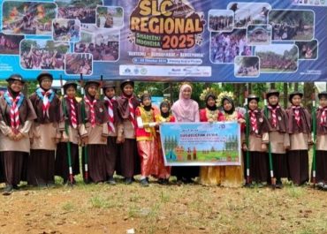 Cetak Pemimpin Muda Tangguh! SMPIT Al-Fityan Gowa Berhasil Taklukkan Scout Leadership Camp 2025