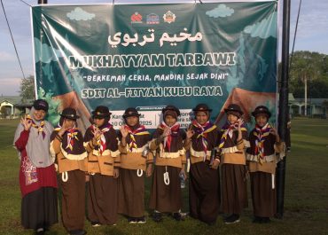 Gema Tawa & Semangat Juang: Mukhayyam Tarbawi SDIT Al-Fityan Kubu Raya Cetak Generasi Mandiri