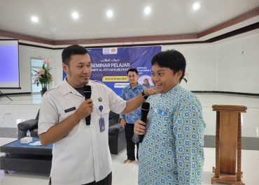 SMPIT Al-Fityan Kubu Raya Gelar Seminar Edukatif untuk Bekali Siswa Hadapi Tantangan Zaman