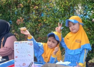 TKIT Al-Fityan Kubu Raya Gelar Market Day, Kenalkan Literasi Keuangan dan Jiwa Kewirausahaan Sejak Dini